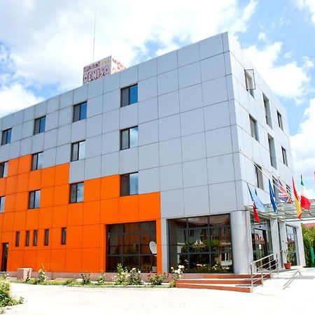 Denisa Hotel Otopeni Eksteriør bilde